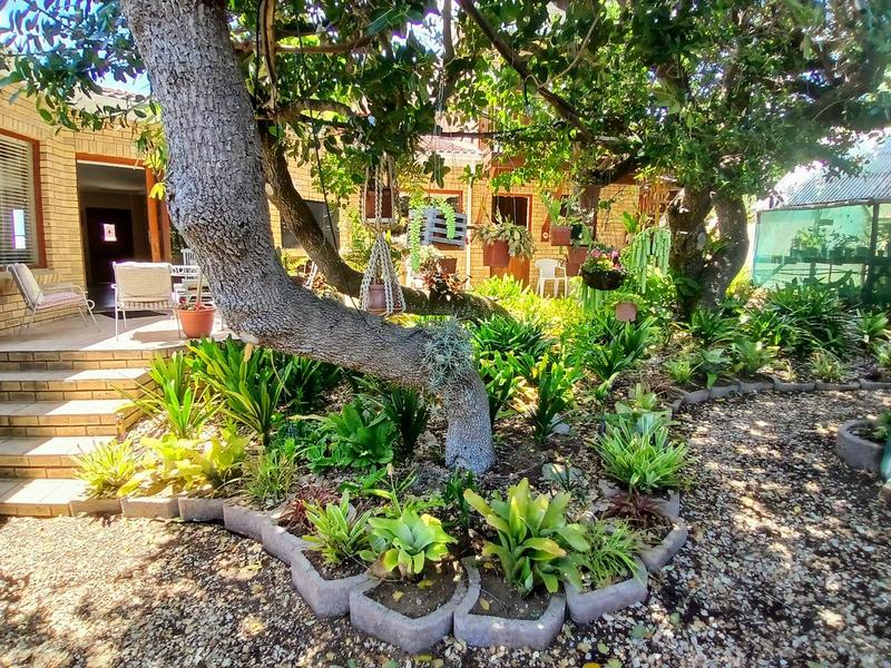 3 Bedroom Property for Sale in Stilbaai Wes Western Cape
